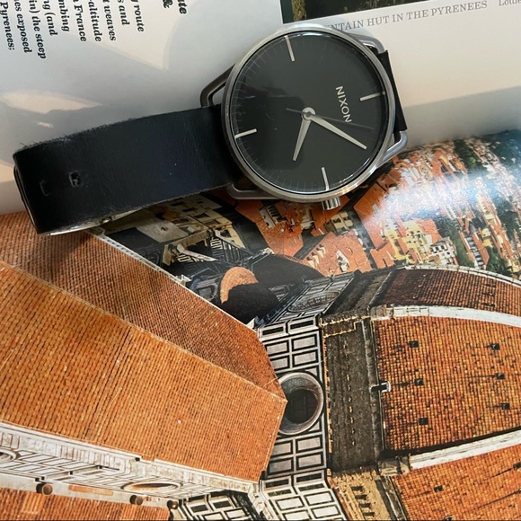 Ladies Nixon Watch - Picture 6 of 8